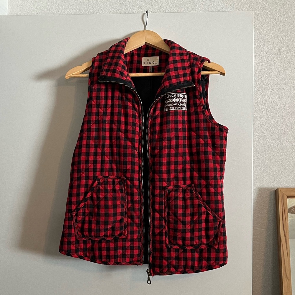 Dutch Bros vest